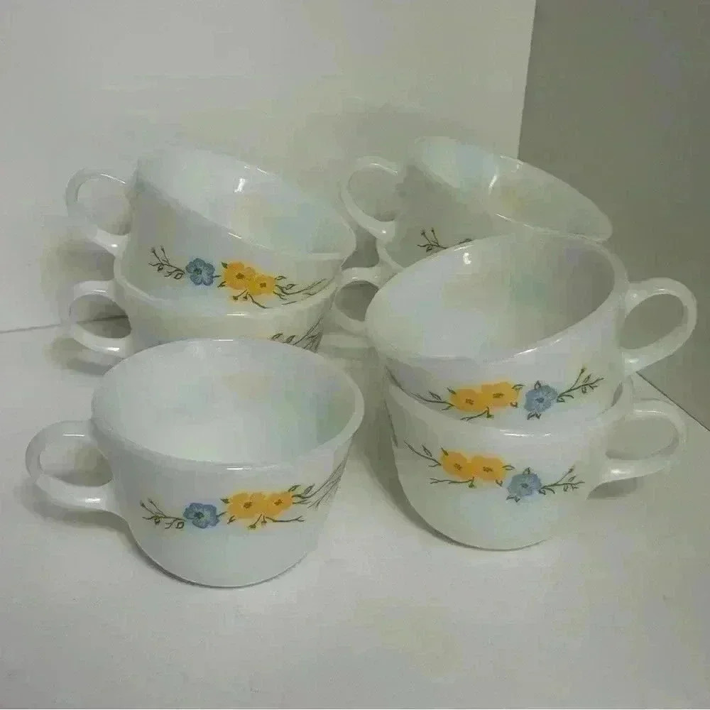 Set of 7 vintage white milk glass Pyrex mugs with Flirtation  pattern